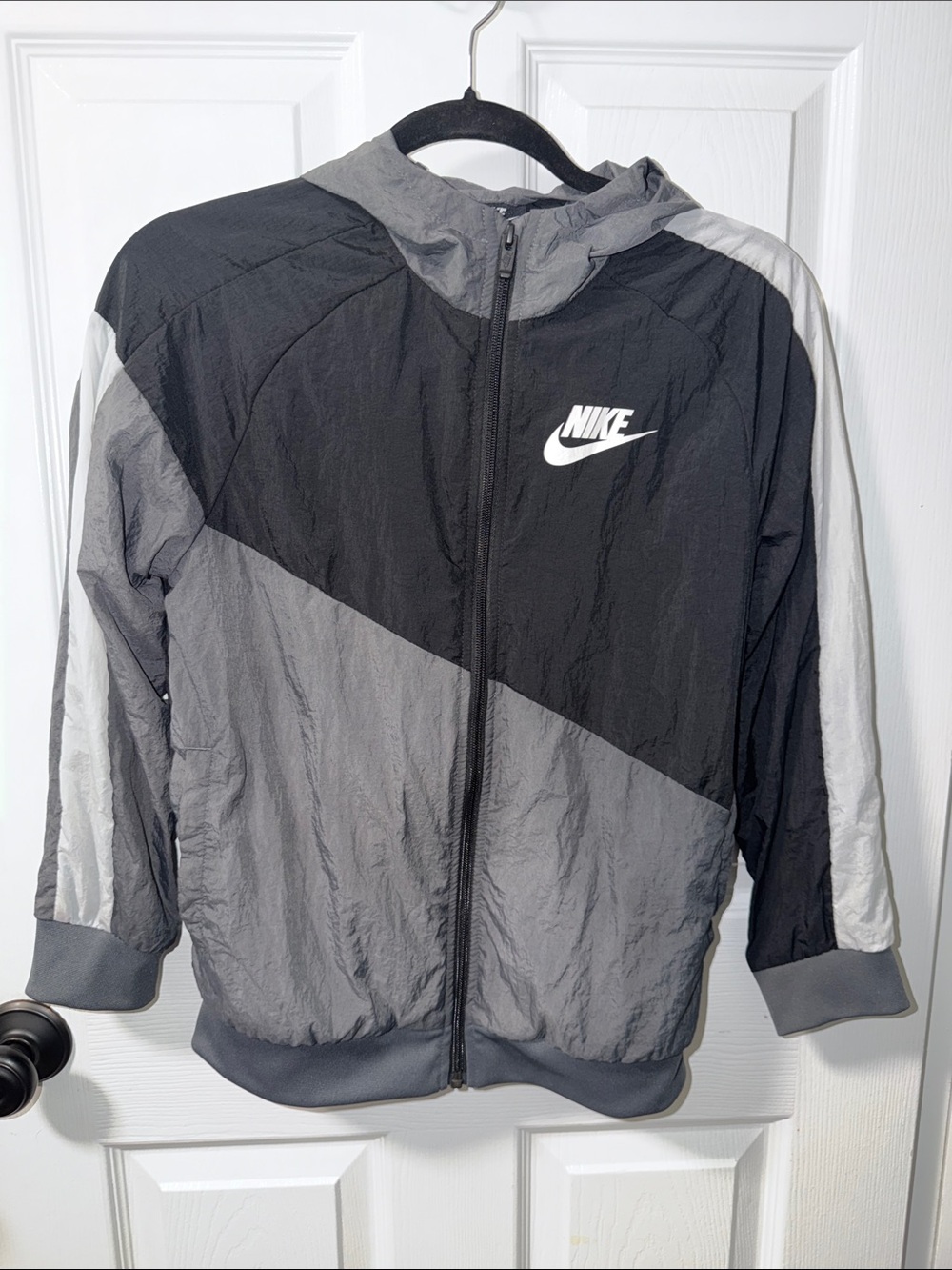 Nike Black & Gray Boy’s Hooded Windbreaker Jacket